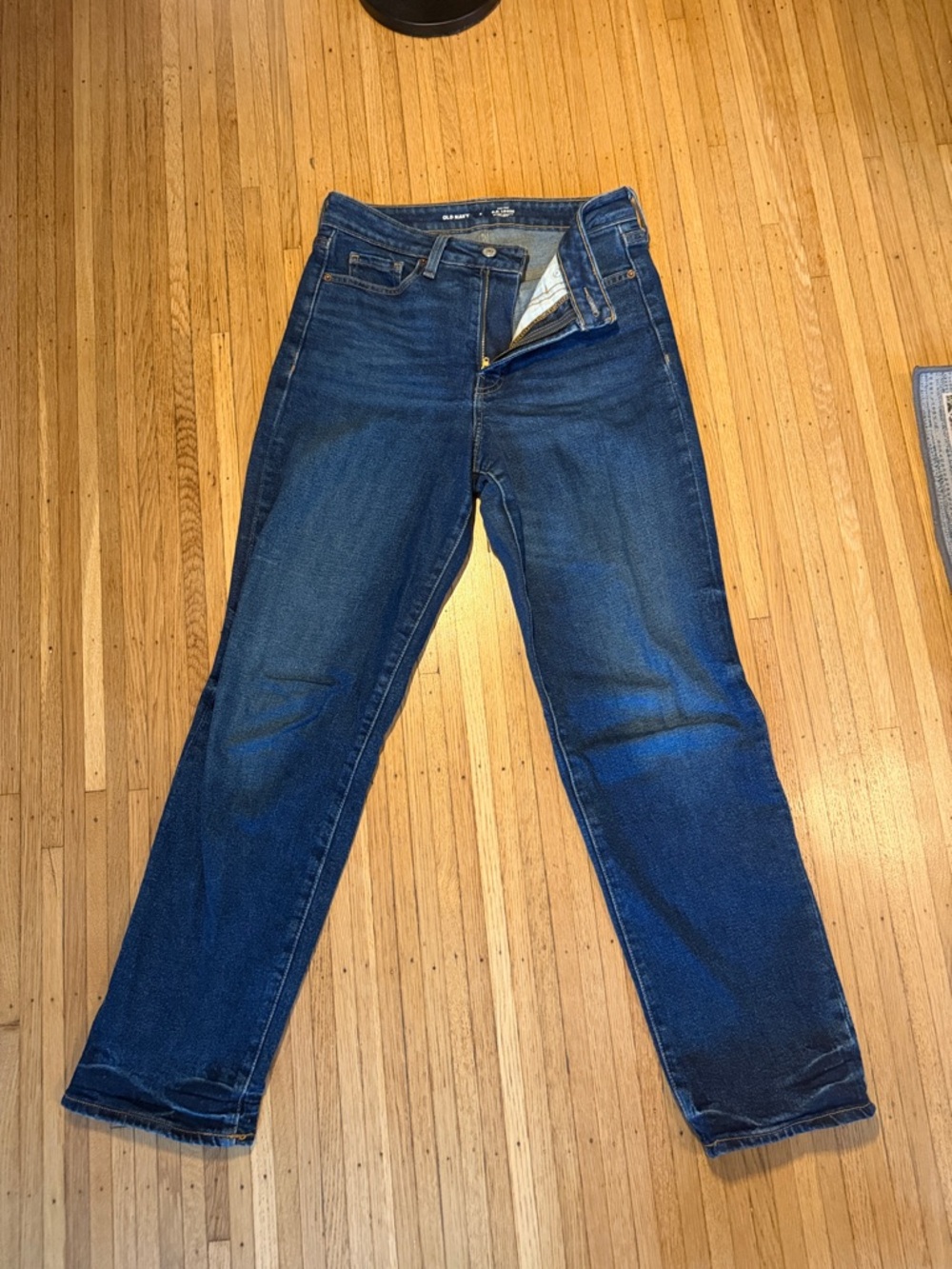 Old Navy Straight-Leg Women's Jeans in Dark Blue Denim